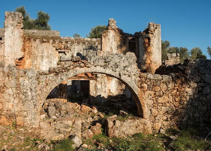 Aradena Traditional House 1